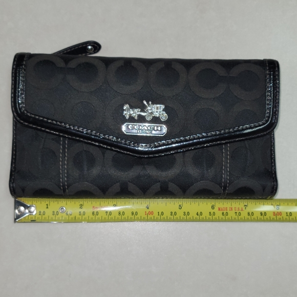 Authentic Coach Long Wallet Black Purple - Classic Design, Well-Maintained - Picture 13 of 13